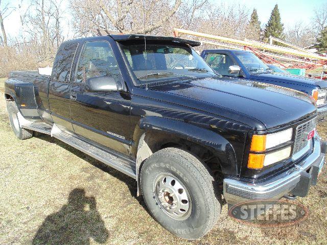 1998 GMC 3500 Sierra_1.jpg